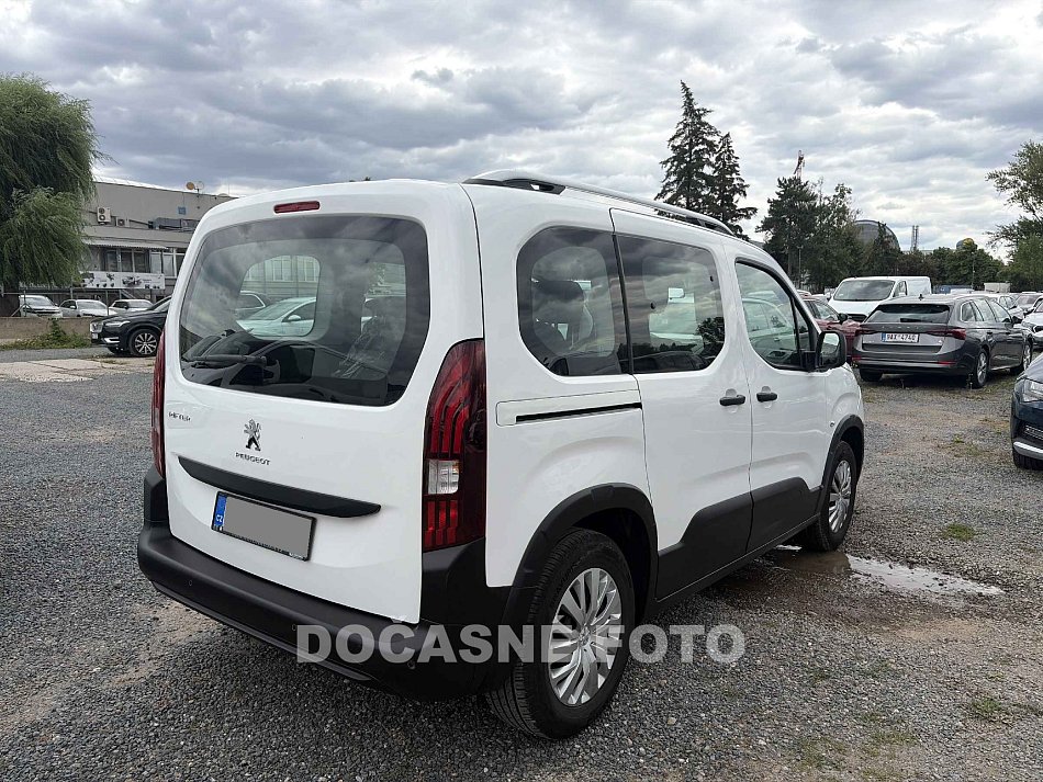 Peugeot Rifter 1.2T Active