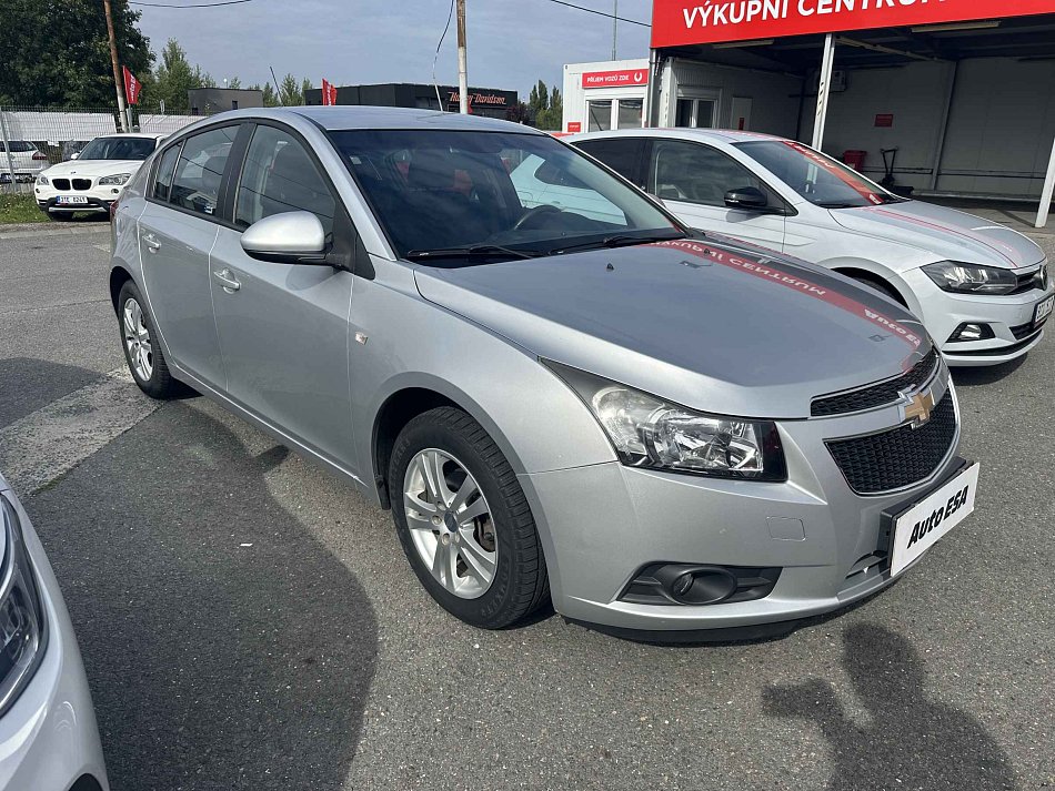 Chevrolet Cruze 1.6i 