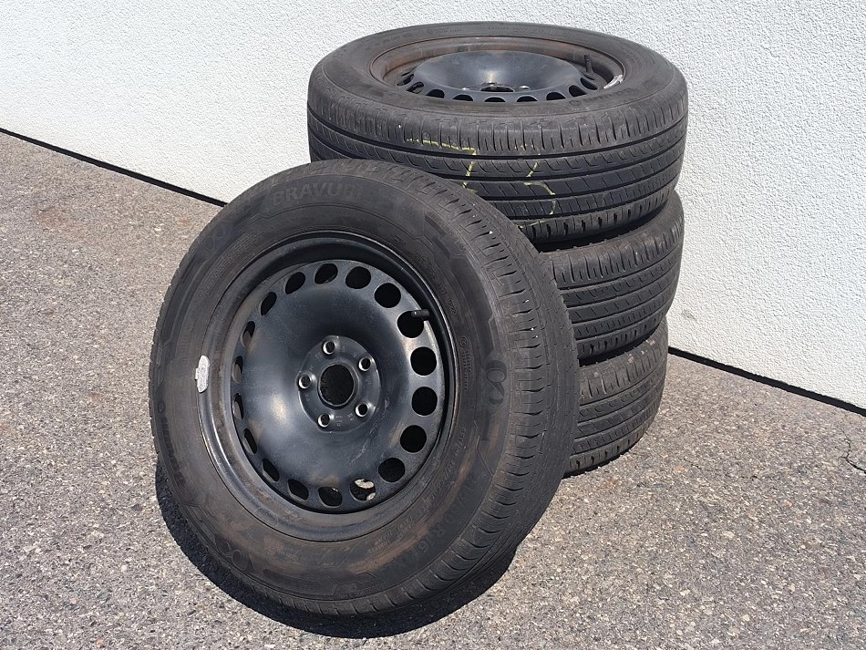 Škoda Yeti 2.0 TDi Active 4x4