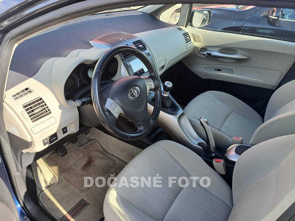 Toyota Auris 2.0 D 