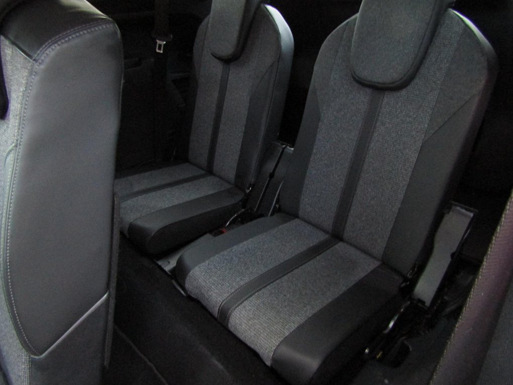 Peugeot 5008 1.2 PT Allure 7míst