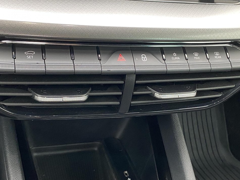 Škoda Octavia IV 1.5 TSi Ambition