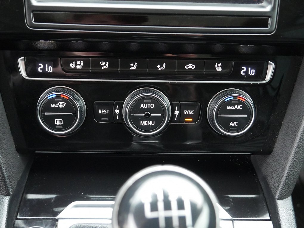 Volkswagen Passat 2.0 TDi 