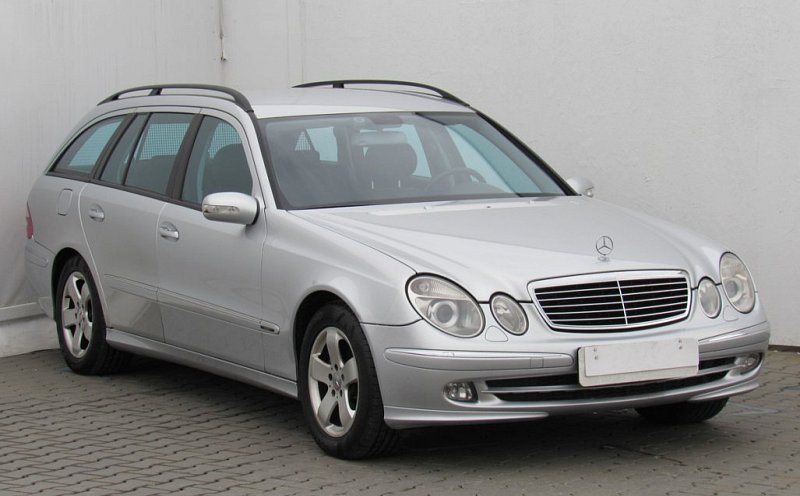 Mercedes-Benz Třída E 3.0 
