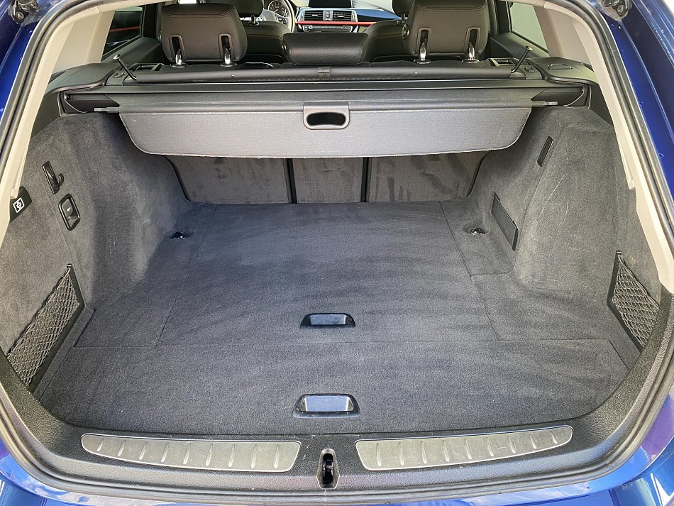 BMW Řada 3 1.5 i  318i