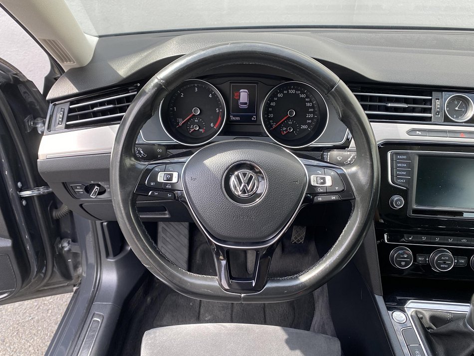 Volkswagen Passat 2.0 TDi Highline