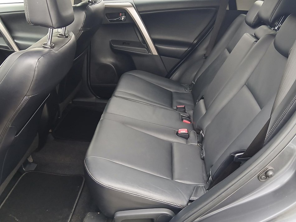 Toyota RAV4 2.0i  4x4