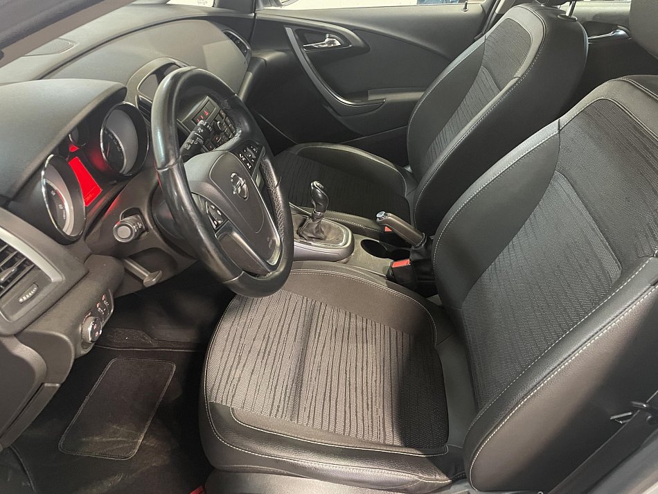 Opel Astra 1.6 CDTi 