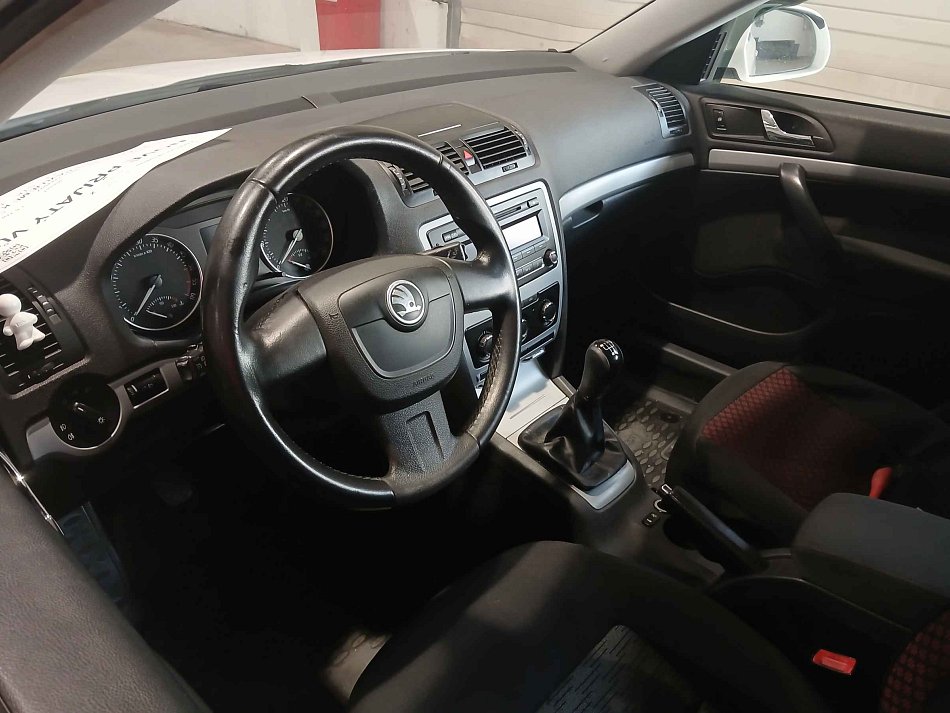Škoda Octavia II 1.6 TDI 