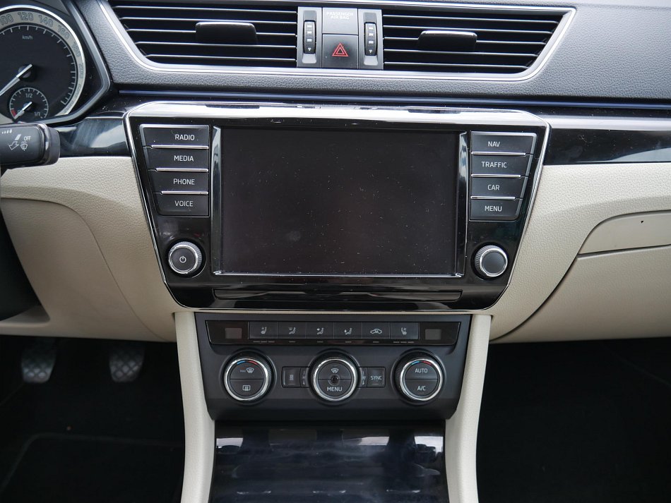 Škoda Superb III 2.0 TDi L&K