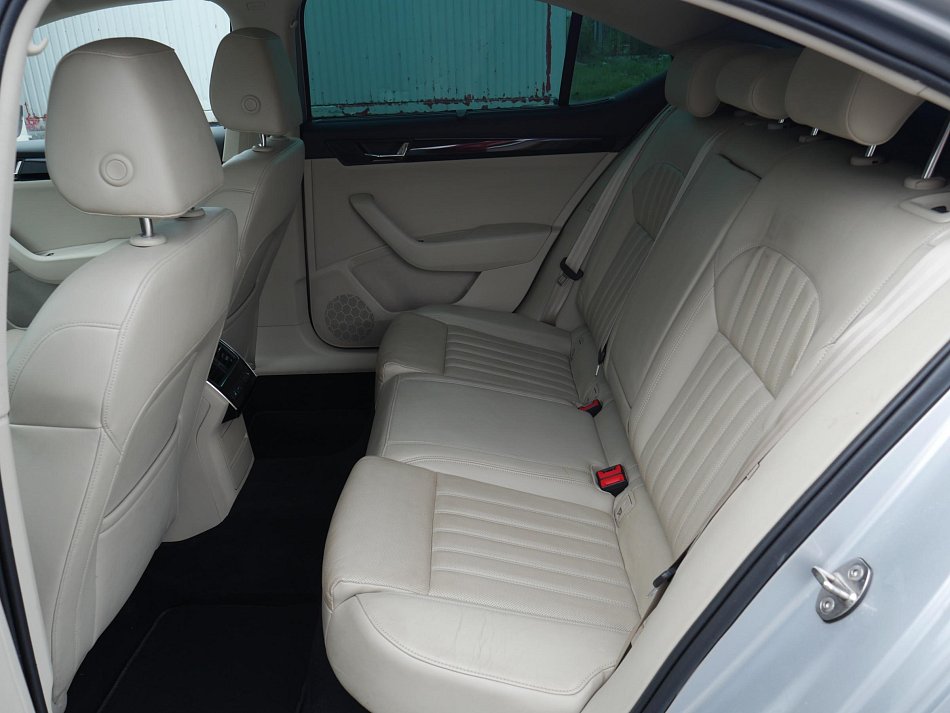 Škoda Superb III 2.0 TDi L&K