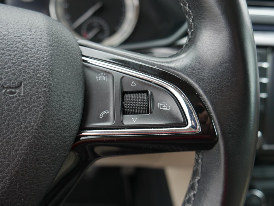 Škoda Superb III 2.0 TDi L&K