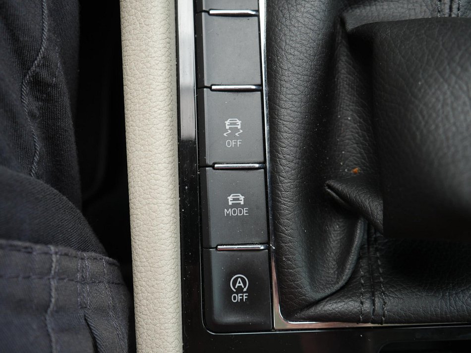 Škoda Superb III 2.0 TDi L&K