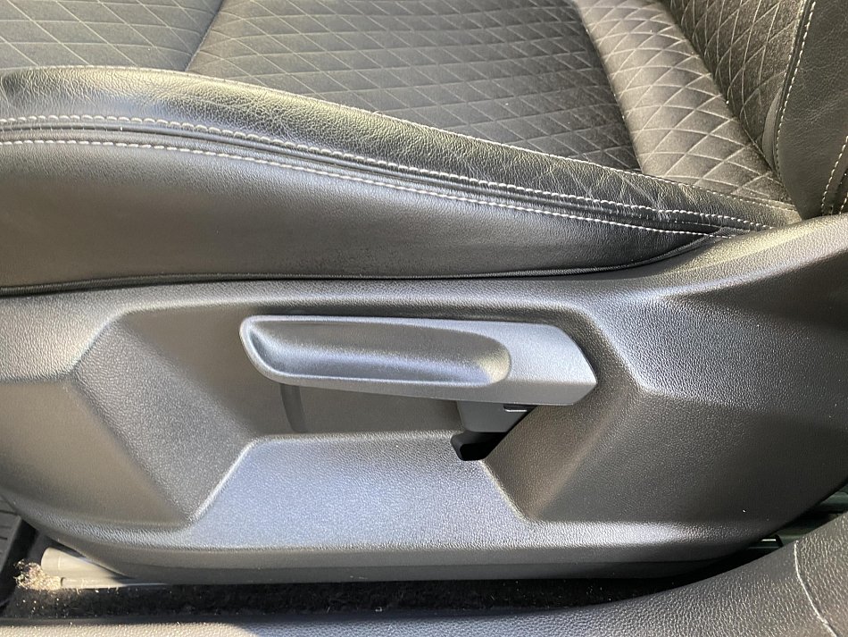 Škoda Karoq 1.5 TSi Style