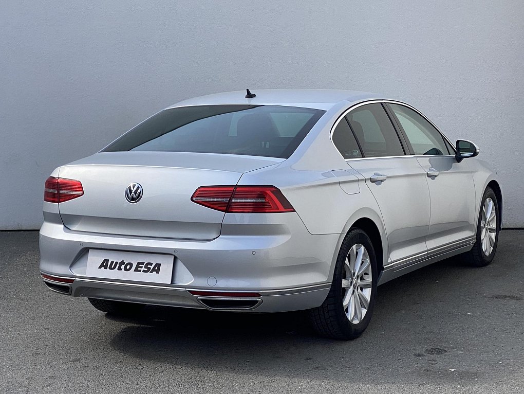 Volkswagen Passat 2.0 TDi Highline