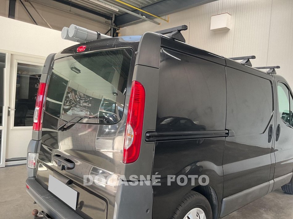 Renault Trafic 2.0dCi 