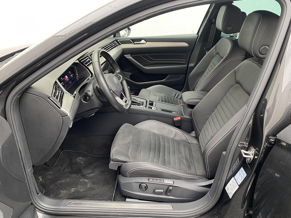 Volkswagen Passat 2.0 TDi Elegance 4X4