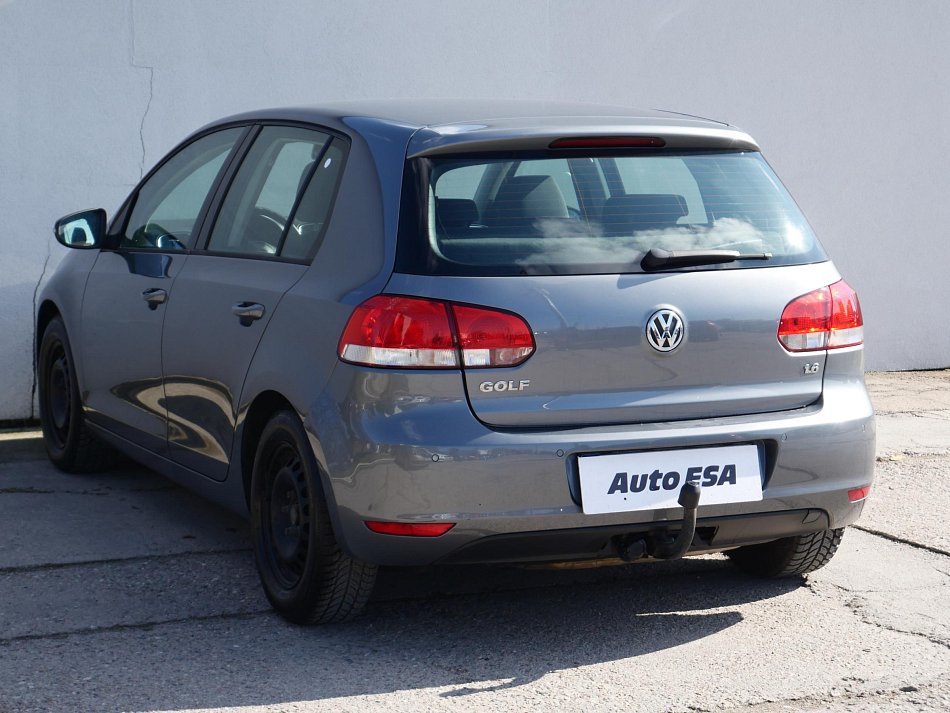 Volkswagen Golf 1.6i 