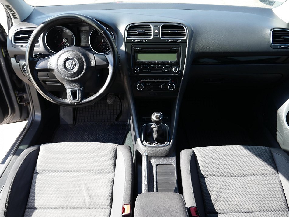 Volkswagen Golf 1.6i 