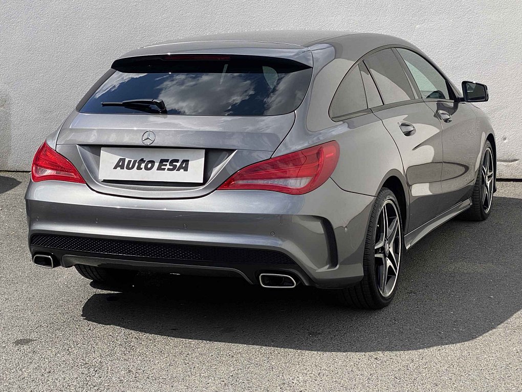 Mercedes-Benz CLA 2.0 i  250