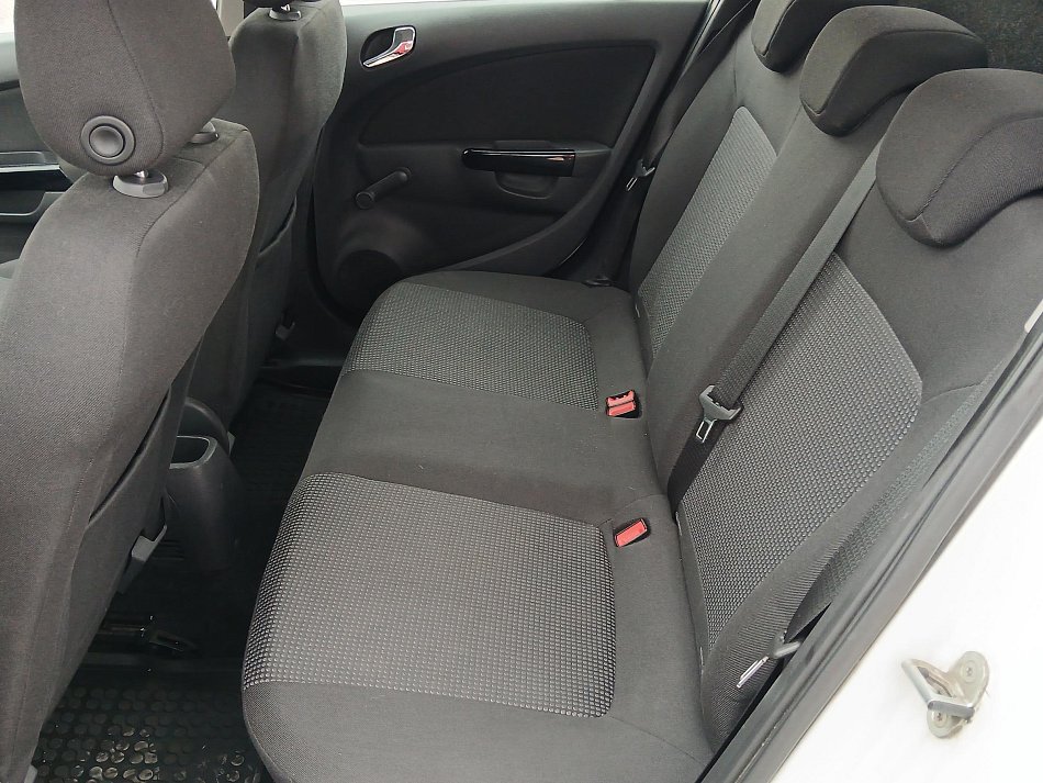 Opel Corsa 1.0i 