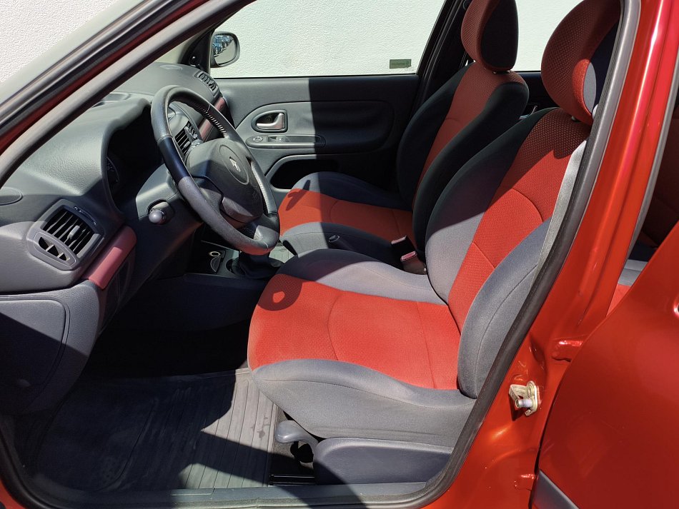 Renault Clio 1.2 16V 