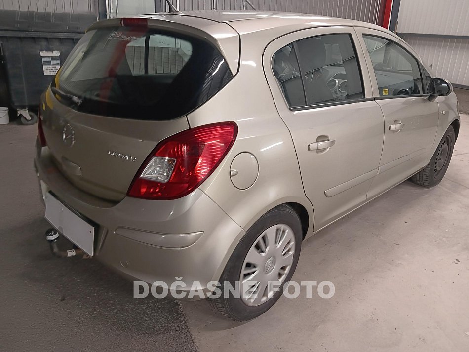 Opel Corsa 1.2i 