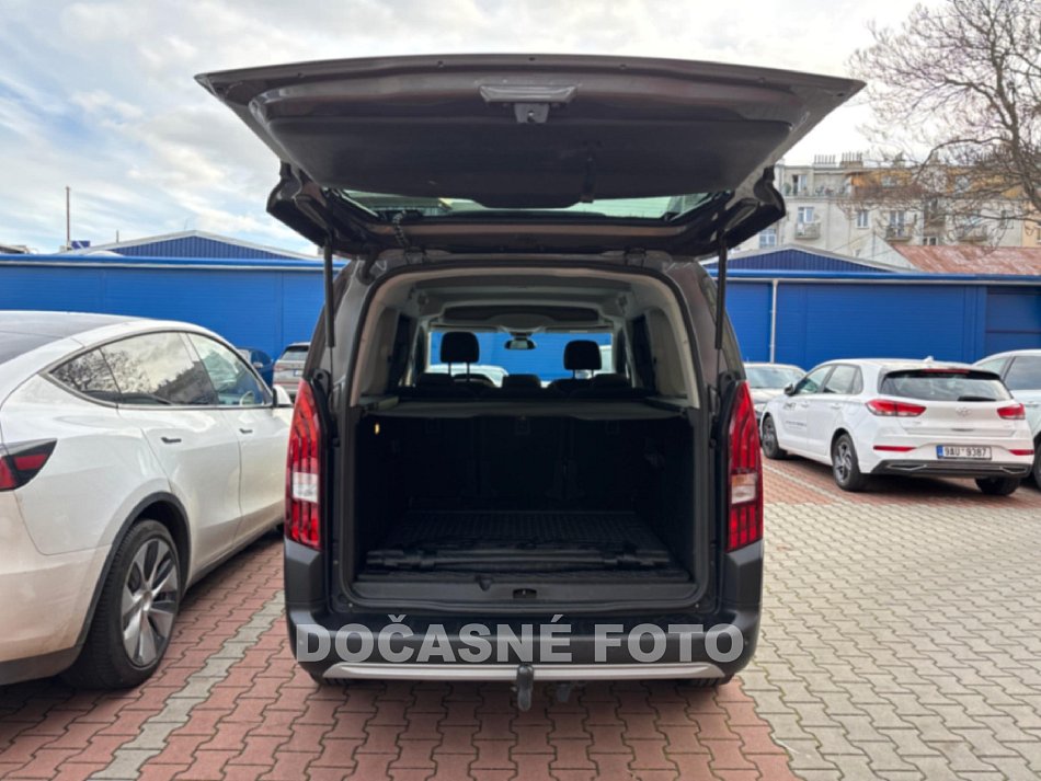 Peugeot Rifter 1.5HDi Allure MAXi 7míst