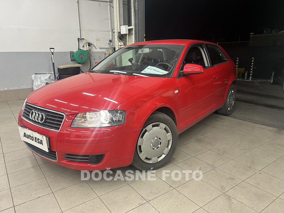 Audi A3 1.6 i 