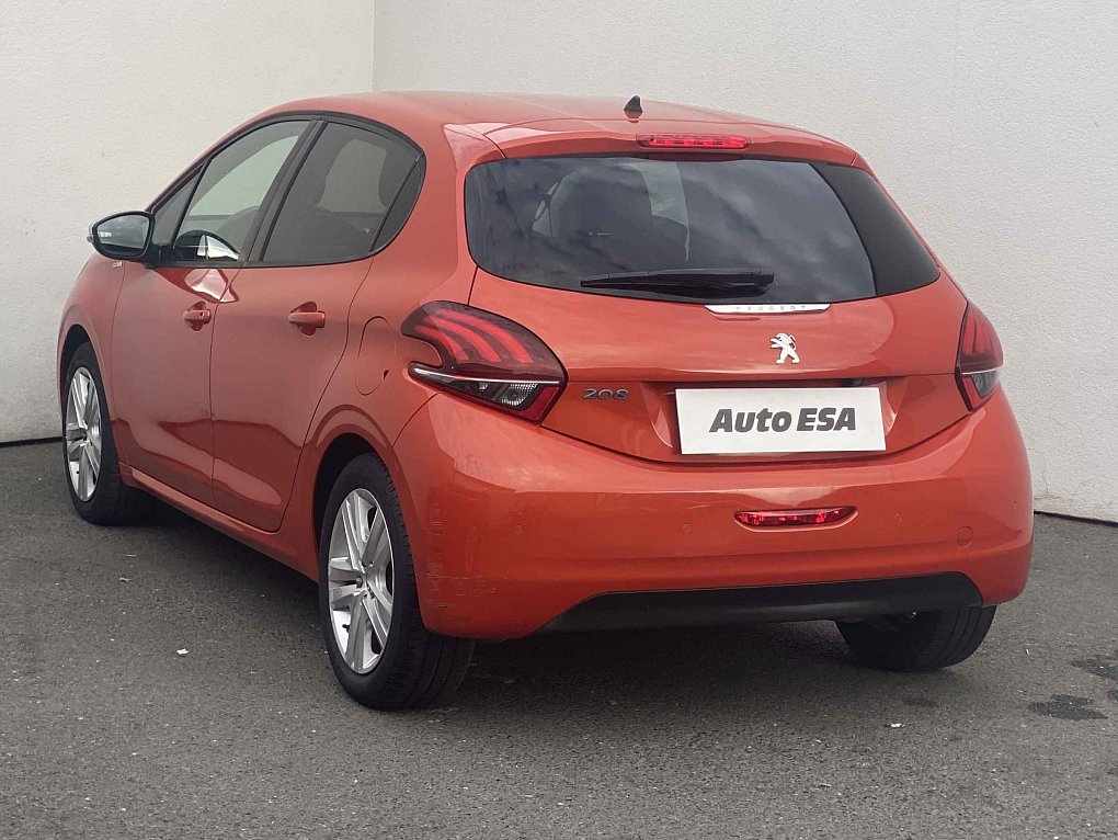 Peugeot 208 1.2 PT Style