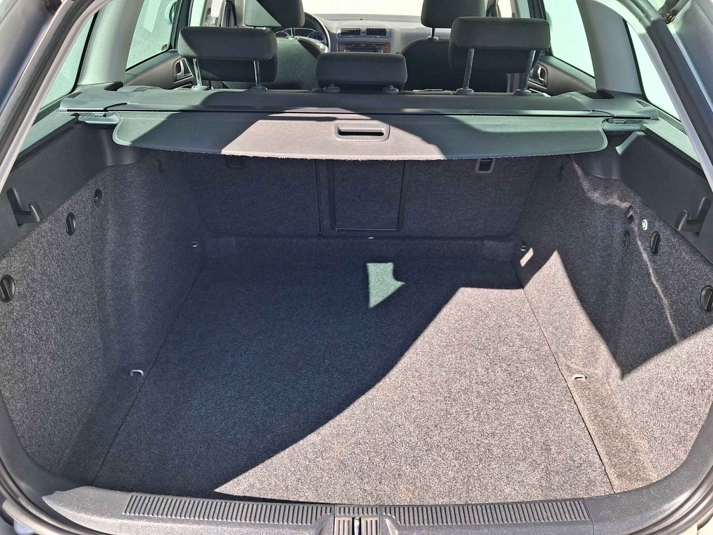 Škoda Octavia II 1.6 TDi Elegance