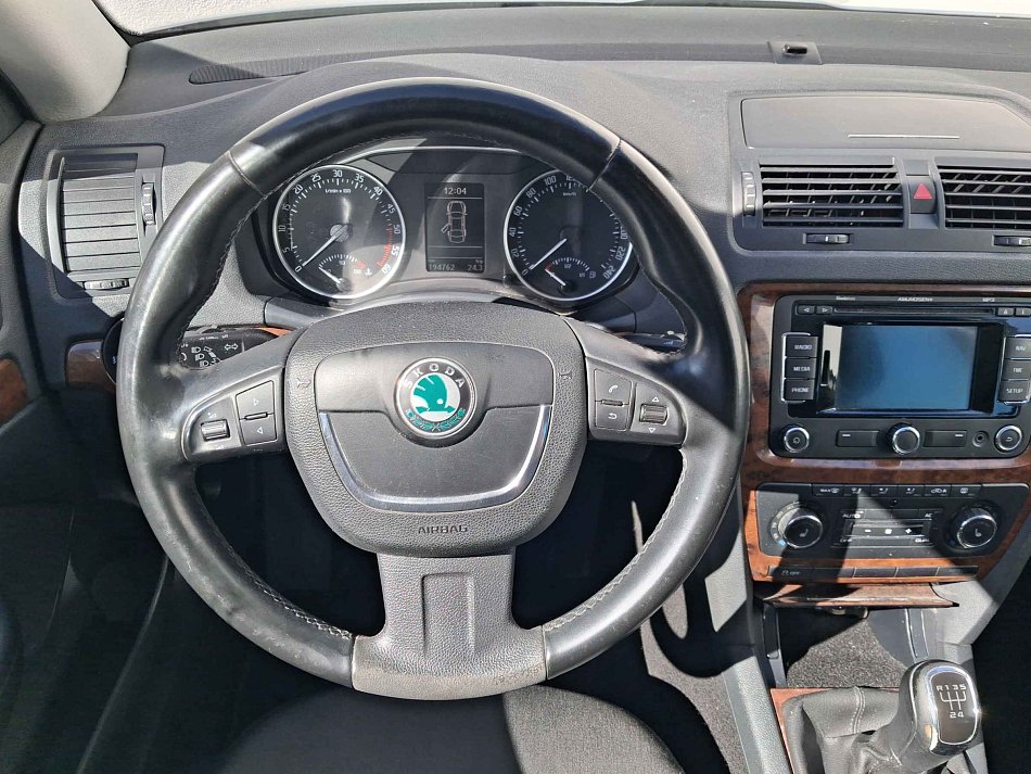 Škoda Octavia II 1.6 TDi Elegance