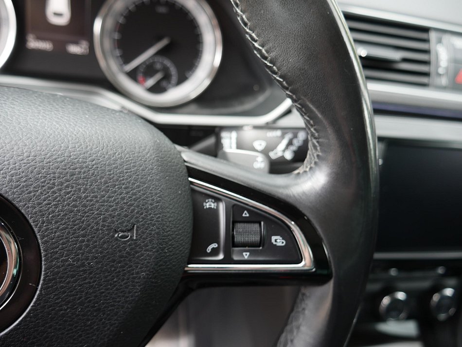 Škoda Superb III 2.0 TDi L&K