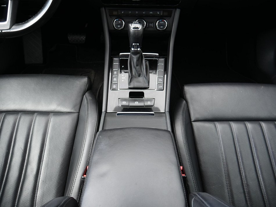 Škoda Superb III 2.0 TDi L&K