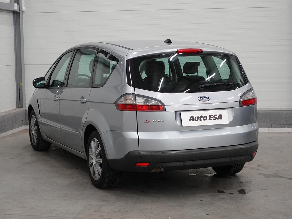 Ford S-MAX 2.0i 
