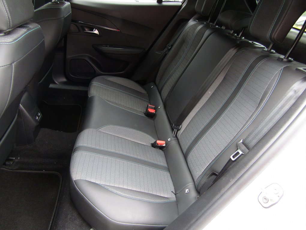 Peugeot 2008 1.2PT Allure
