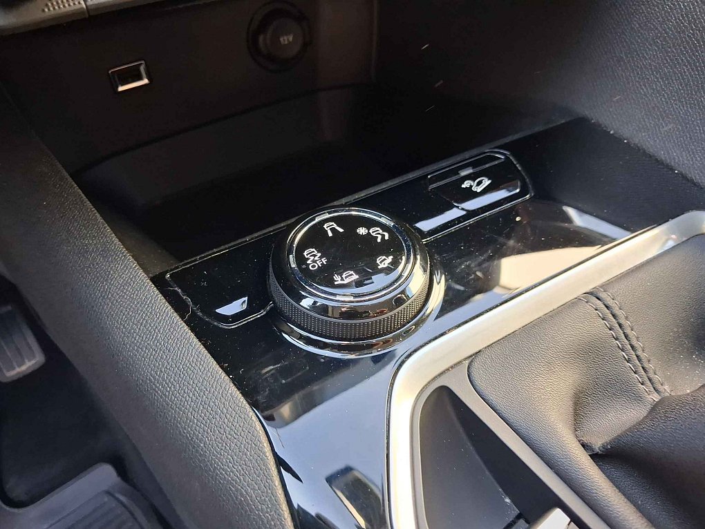 Peugeot 5008 1.5 HDi Allure 7míst
