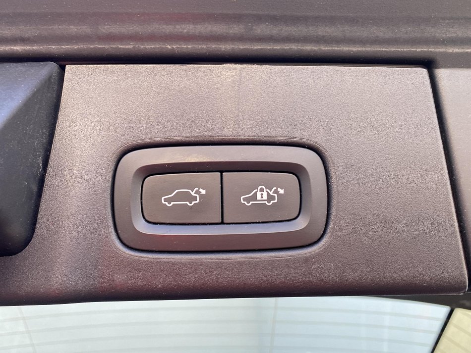 Volvo V90 2.0 D3 Momentum