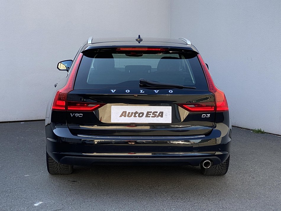 Volvo V90 2.0 D3 Momentum