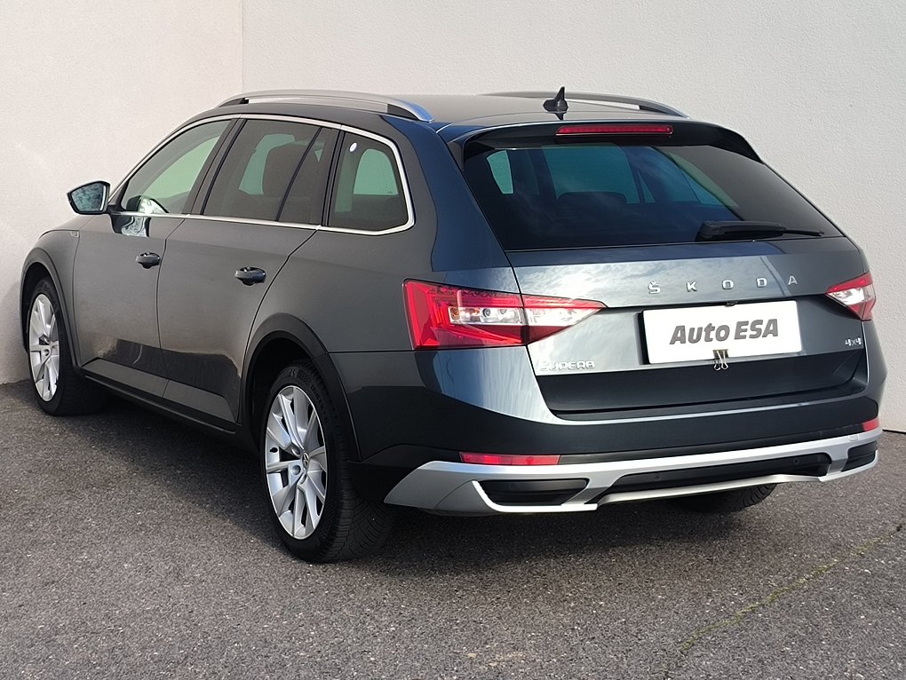 Škoda Superb III 2.0TDi Scout