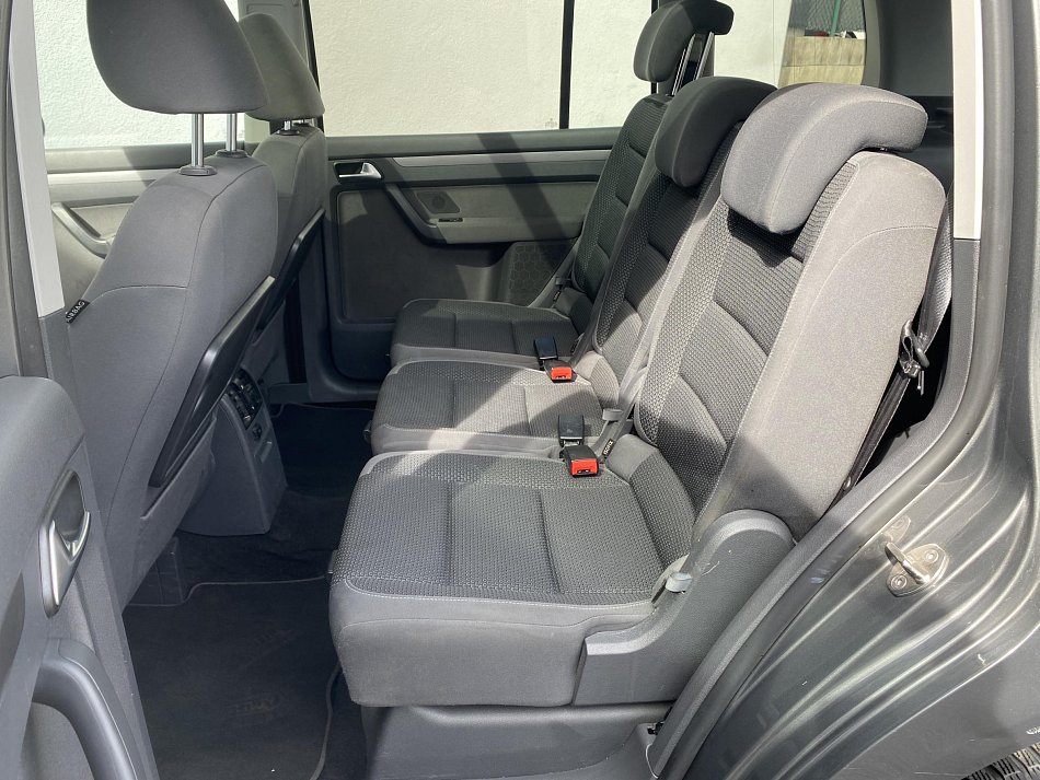 Volkswagen Touran 1.6 TDi 