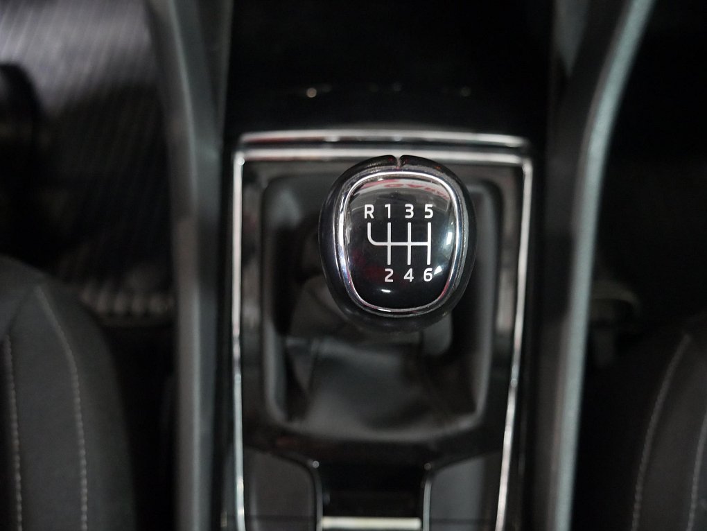 Škoda Karoq 1.6 TDi Ambition