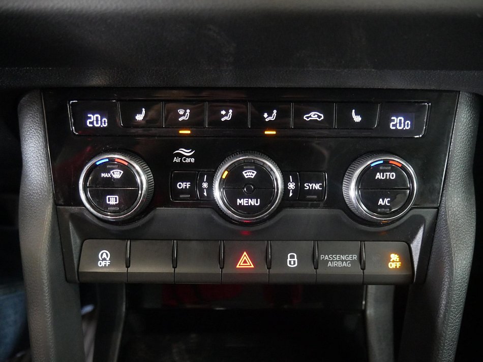 Škoda Karoq 1.6 TDi Ambition