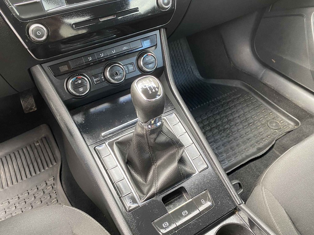 Škoda Superb III 2.0 TDi Active