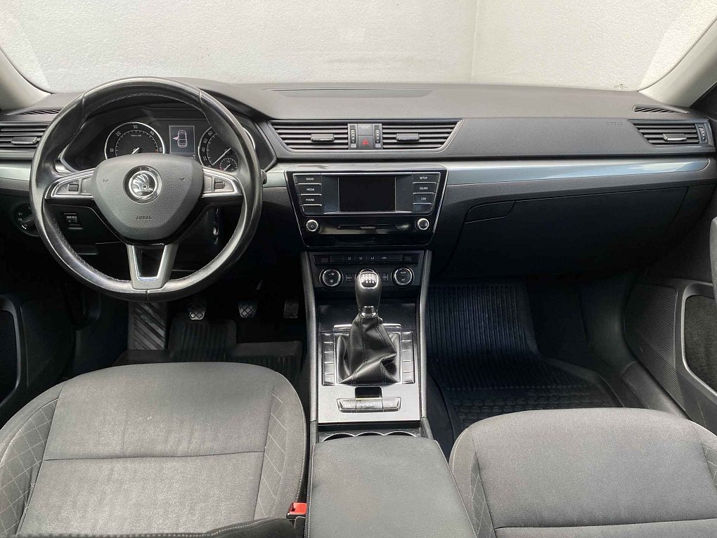 Škoda Superb III 2.0 TDi Active