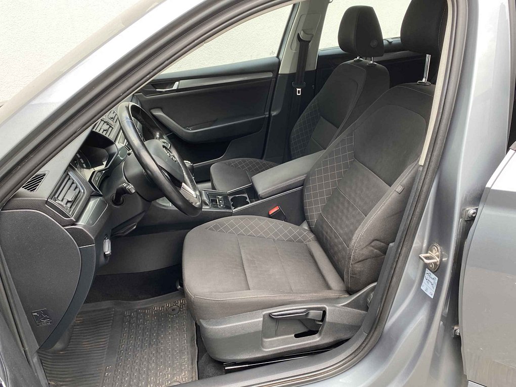 Škoda Superb III 2.0 TDi Active