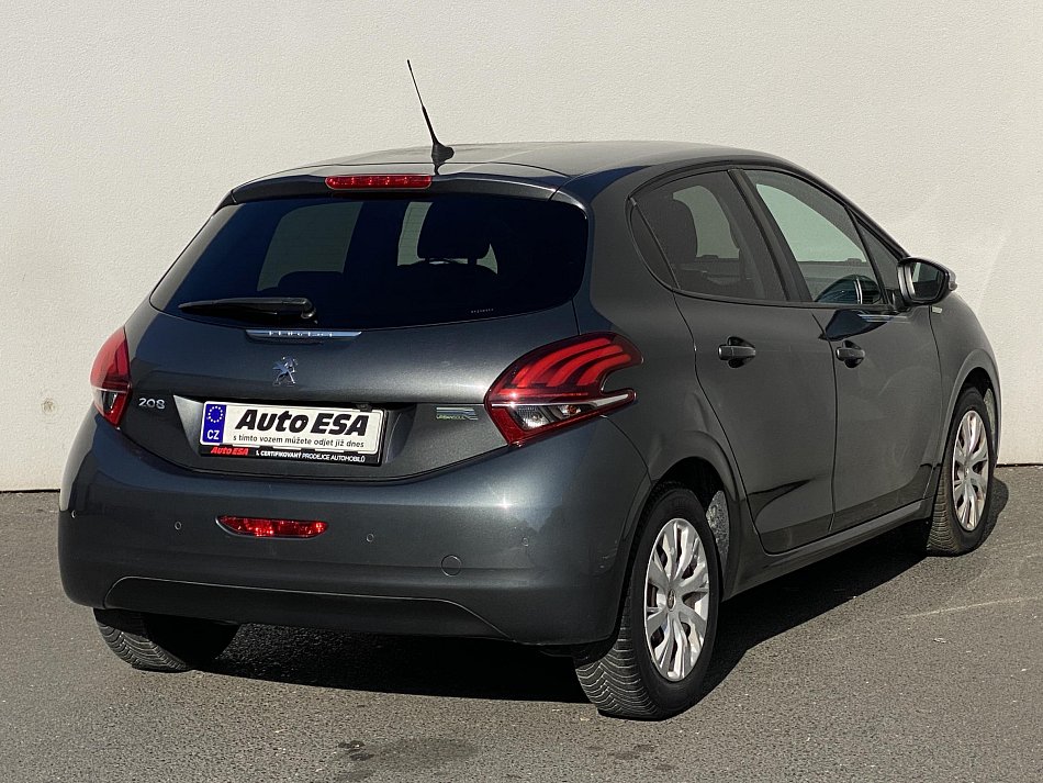 Peugeot 208 1.2VTi 