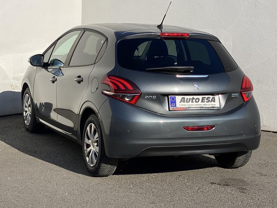 Peugeot 208 1.2VTi 