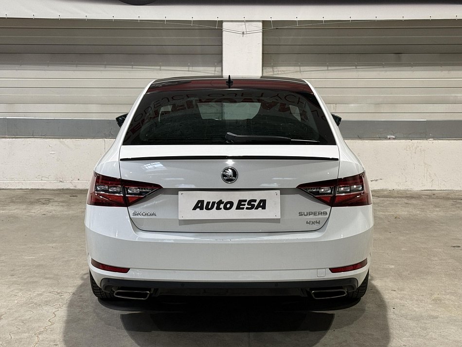 Škoda Superb III 2.0TSi  4x4