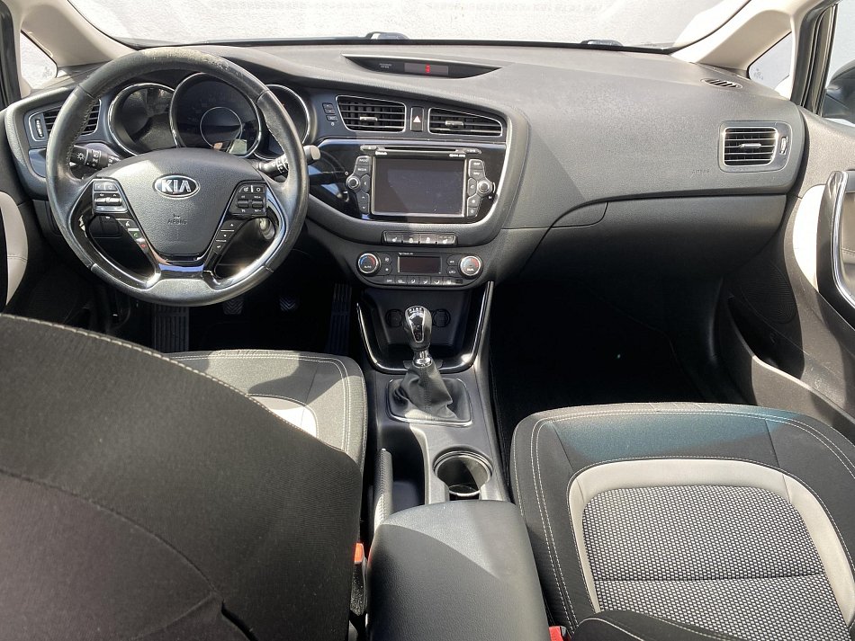 Kia Ceed 1.6 GDi 